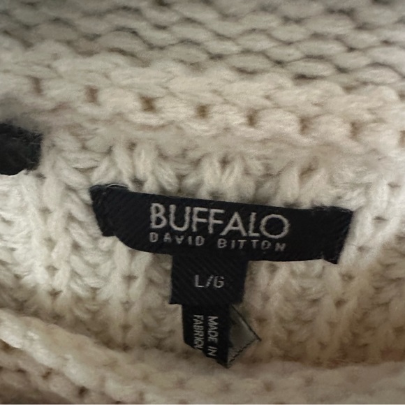 Buffalo cream sweater - Picture 2 of 2
